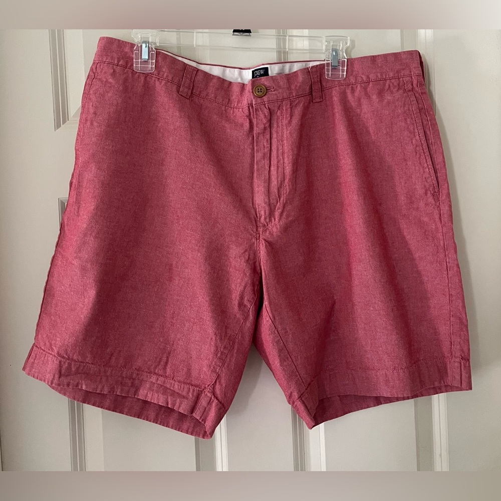 Men’s J. Crew Gramercy 100% cotton red shorts-38W